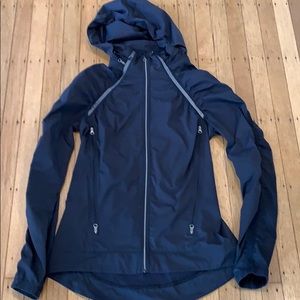 Lululemon jacket size 6